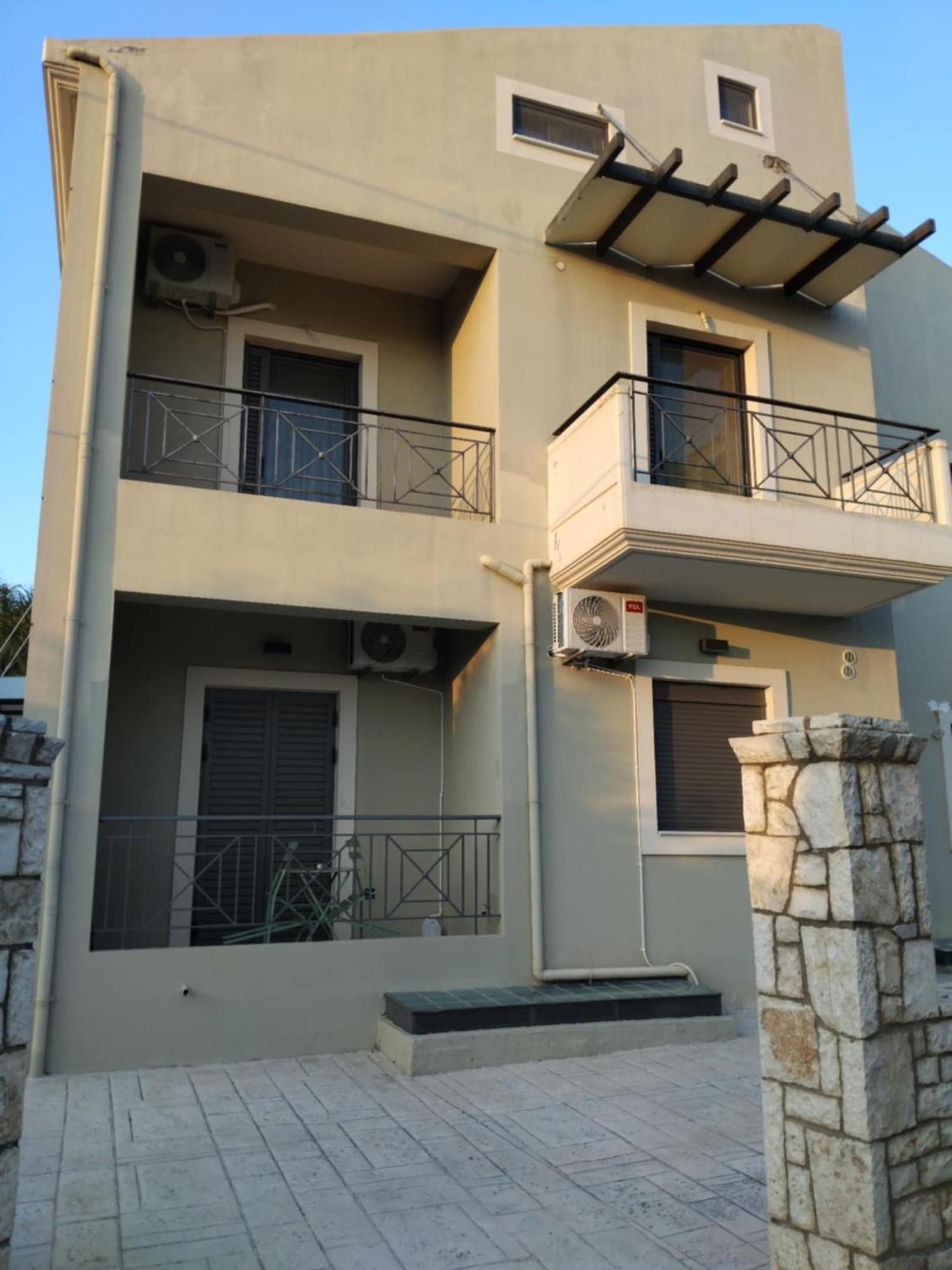 Simple, Calm And Luxurious Kalamata Exterior foto